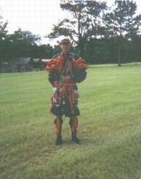 Jeremy Bryant, obwo�ywacz Stomp Dance Czirokez�w z Oklahomy